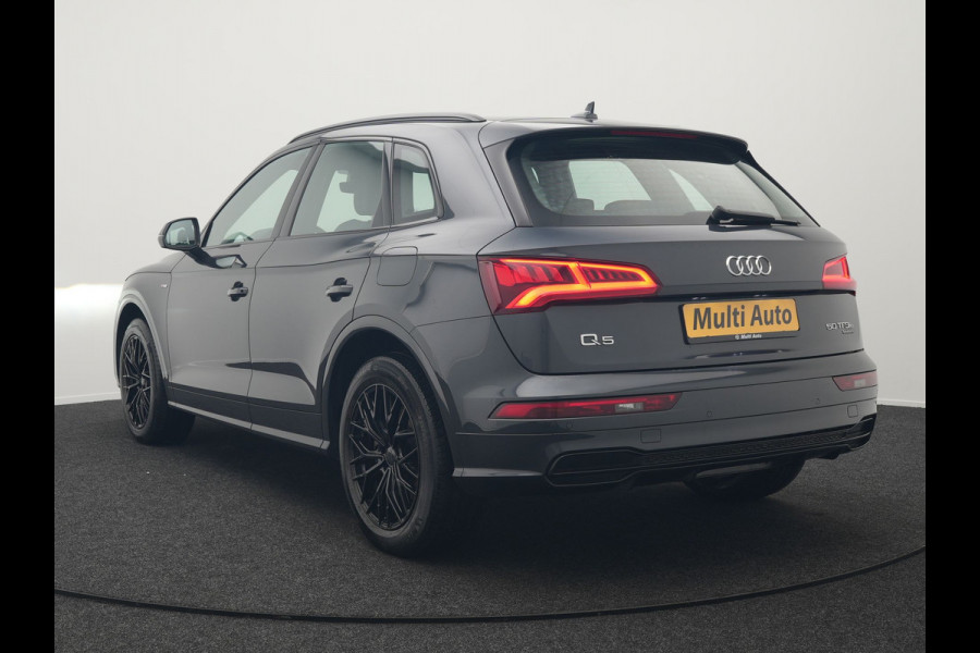 Audi Q5 50 TFSIe Quattro S Line Plug In Hybrid 300pk Dealer O.H PHEV | Luchtvering | Trekhaak Af Fabriek | Adaptive Cruise | Valcona Lederen Sportstoelen | Matrix LED | Apple Carplay | Navigatie | Virtual | DAB | 19"L.M | Audi Q5 50 TFSIe Quattro S Line Plug In Hybrid 300pk Dealer O.H PHEV | Luchtvering | Trekhaak Af Fabriek | Adaptive Cruise | Valcona Lederen Sportstoelen | Matrix LED | Apple Carplay | Navigatie | Virtual | DAB | 19"L.M |