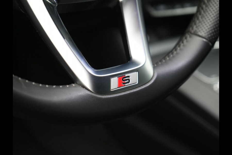 Audi Q5 50 TFSIe Quattro S Line Plug In Hybrid 300pk Dealer O.H PHEV | Luchtvering | Trekhaak Af Fabriek | Adaptive Cruise | Valcona Lederen Sportstoelen | Matrix LED | Apple Carplay | Navigatie | Virtual | DAB | 19"L.M | Audi Q5 50 TFSIe Quattro S Line Plug In Hybrid 300pk Dealer O.H PHEV | Luchtvering | Trekhaak Af Fabriek | Adaptive Cruise | Valcona Lederen Sportstoelen | Matrix LED | Apple Carplay | Navigatie | Virtual | DAB | 19"L.M |