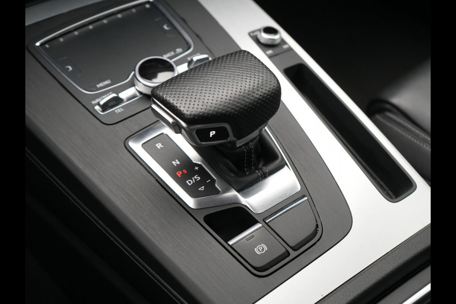 Audi Q5 50 TFSIe Quattro S Line Plug In Hybrid 300pk Dealer O.H PHEV | Luchtvering | Trekhaak Af Fabriek | Adaptive Cruise | Valcona Lederen Sportstoelen | Matrix LED | Apple Carplay | Navigatie | Virtual | DAB | 19"L.M | Audi Q5 50 TFSIe Quattro S Line Plug In Hybrid 300pk Dealer O.H PHEV | Luchtvering | Trekhaak Af Fabriek | Adaptive Cruise | Valcona Lederen Sportstoelen | Matrix LED | Apple Carplay | Navigatie | Virtual | DAB | 19"L.M |