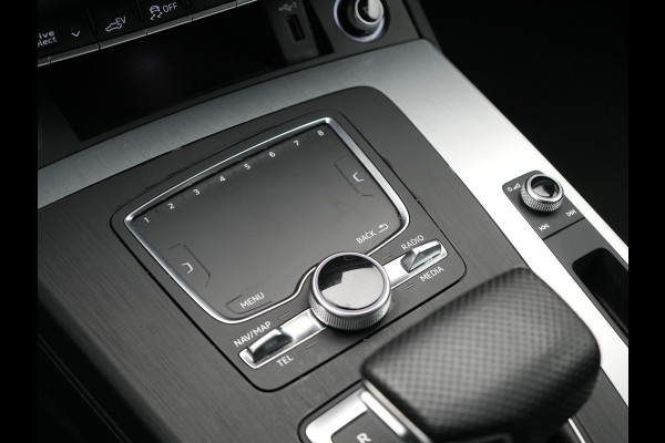 Audi Q5 50 TFSIe Quattro S Line Plug In Hybrid 300pk Dealer O.H PHEV | Luchtvering | Trekhaak Af Fabriek | Adaptive Cruise | Valcona Lederen Sportstoelen | Matrix LED | Apple Carplay | Navigatie | Virtual | DAB | 19"L.M | Audi Q5 50 TFSIe Quattro S Line Plug In Hybrid 300pk Dealer O.H PHEV | Luchtvering | Trekhaak Af Fabriek | Adaptive Cruise | Valcona Lederen Sportstoelen | Matrix LED | Apple Carplay | Navigatie | Virtual | DAB | 19"L.M |