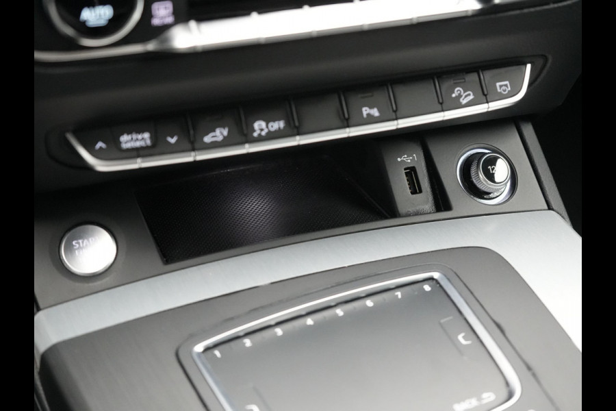 Audi Q5 50 TFSIe Quattro S Line Plug In Hybrid 300pk Dealer O.H PHEV | Luchtvering | Trekhaak Af Fabriek | Adaptive Cruise | Valcona Lederen Sportstoelen | Matrix LED | Apple Carplay | Navigatie | Virtual | DAB | 19"L.M | Audi Q5 50 TFSIe Quattro S Line Plug In Hybrid 300pk Dealer O.H PHEV | Luchtvering | Trekhaak Af Fabriek | Adaptive Cruise | Valcona Lederen Sportstoelen | Matrix LED | Apple Carplay | Navigatie | Virtual | DAB | 19"L.M |
