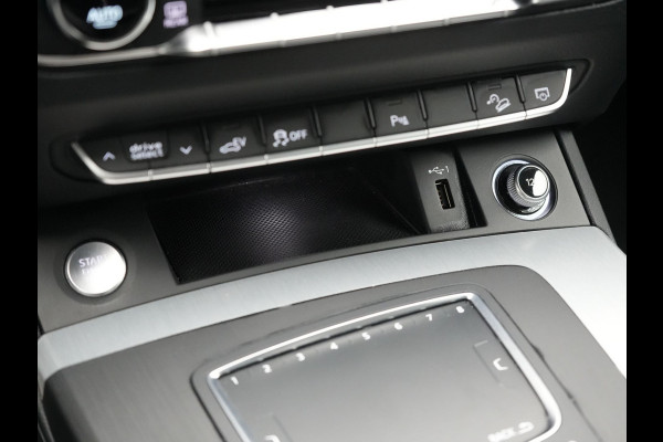 Audi Q5 50 TFSIe Quattro S Line Plug In Hybrid 300pk Dealer O.H PHEV | Luchtvering | Trekhaak Af Fabriek | Adaptive Cruise | Valcona Lederen Sportstoelen | Matrix LED | Apple Carplay | Navigatie | Virtual | DAB | 19"L.M | Audi Q5 50 TFSIe Quattro S Line Plug In Hybrid 300pk Dealer O.H PHEV | Luchtvering | Trekhaak Af Fabriek | Adaptive Cruise | Valcona Lederen Sportstoelen | Matrix LED | Apple Carplay | Navigatie | Virtual | DAB | 19"L.M |