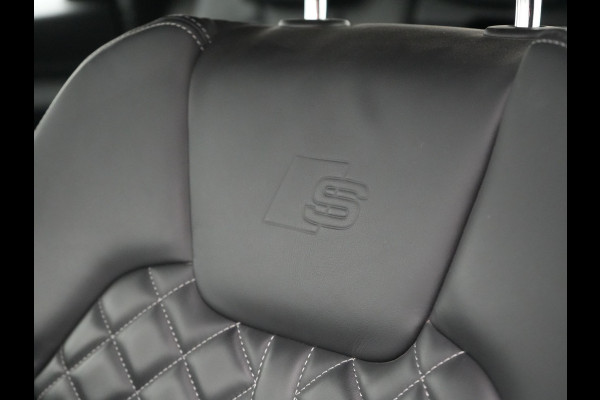 Audi Q5 50 TFSIe Quattro S Line Plug In Hybrid 300pk Dealer O.H PHEV | Luchtvering | Trekhaak Af Fabriek | Adaptive Cruise | Valcona Lederen Sportstoelen | Matrix LED | Apple Carplay | Navigatie | Virtual | DAB | 19"L.M | Audi Q5 50 TFSIe Quattro S Line Plug In Hybrid 300pk Dealer O.H PHEV | Luchtvering | Trekhaak Af Fabriek | Adaptive Cruise | Valcona Lederen Sportstoelen | Matrix LED | Apple Carplay | Navigatie | Virtual | DAB | 19"L.M |