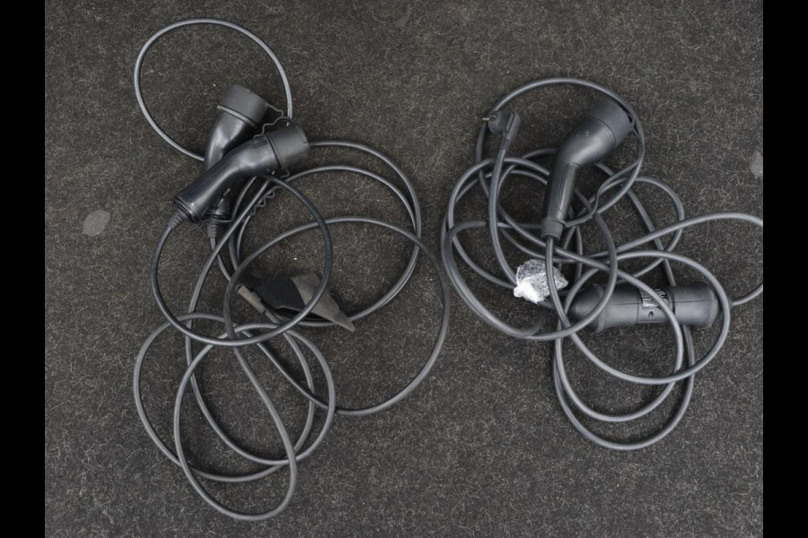 Lynk & Co 01 1.5 Plug In | Panoramadak | Infinity by Harman | Camera | Adaptive cruise | Stoelverwarming | Carplay | Memory | Full LED Lynk & Co 01 1.5 Plug In | Panoramadak | Infinity by Harman | Camera | Adaptive cruise | Stoelverwarming | Carplay | Memory | Full LED