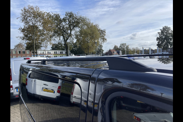 Renault Trafic 2.0 dCi 170pk automaat T29 L2H1 DC 5 persoons Luxe / vaste prijs rijklaar € 24.950 ex btw / lease vanaf € 407 / dubbele schuifdeur / trekhaak / camera / airco / cruise / navigatie !