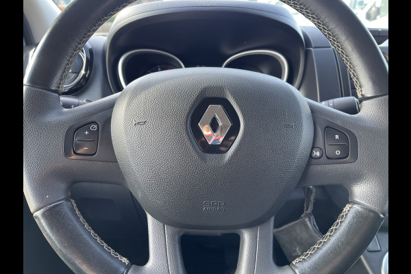 Renault Trafic 2.0 dCi 170pk automaat T29 L2H1 DC 5 persoons Luxe / vaste prijs rijklaar € 24.950 ex btw / lease vanaf € 407 / dubbele schuifdeur / trekhaak / camera / airco / cruise / navigatie !