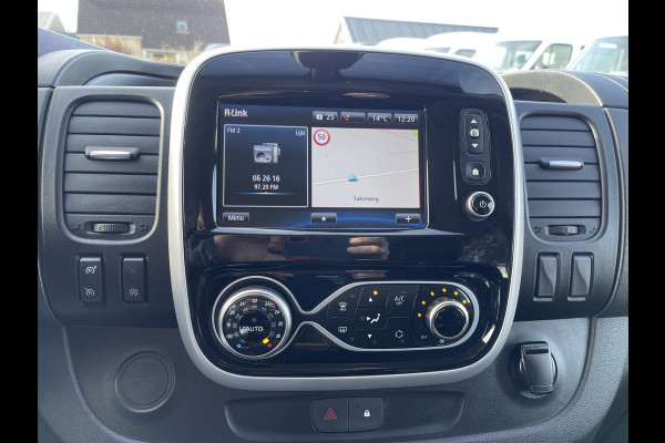 Renault Trafic 2.0 dCi 170pk automaat T29 L2H1 DC 5 persoons Luxe / vaste prijs rijklaar € 24.950 ex btw / lease vanaf € 407 / dubbele schuifdeur / trekhaak / camera / airco / cruise / navigatie !