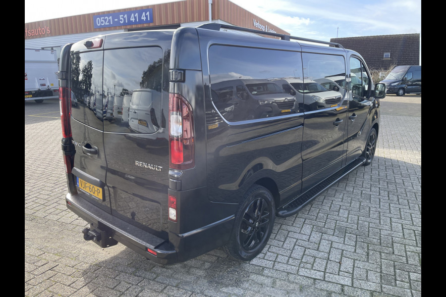 Renault Trafic 2.0 dCi 170pk automaat T29 L2H1 DC 5 persoons Luxe / vaste prijs rijklaar € 24.950 ex btw / lease vanaf € 407 / dubbele schuifdeur / trekhaak / camera / airco / cruise / navigatie !