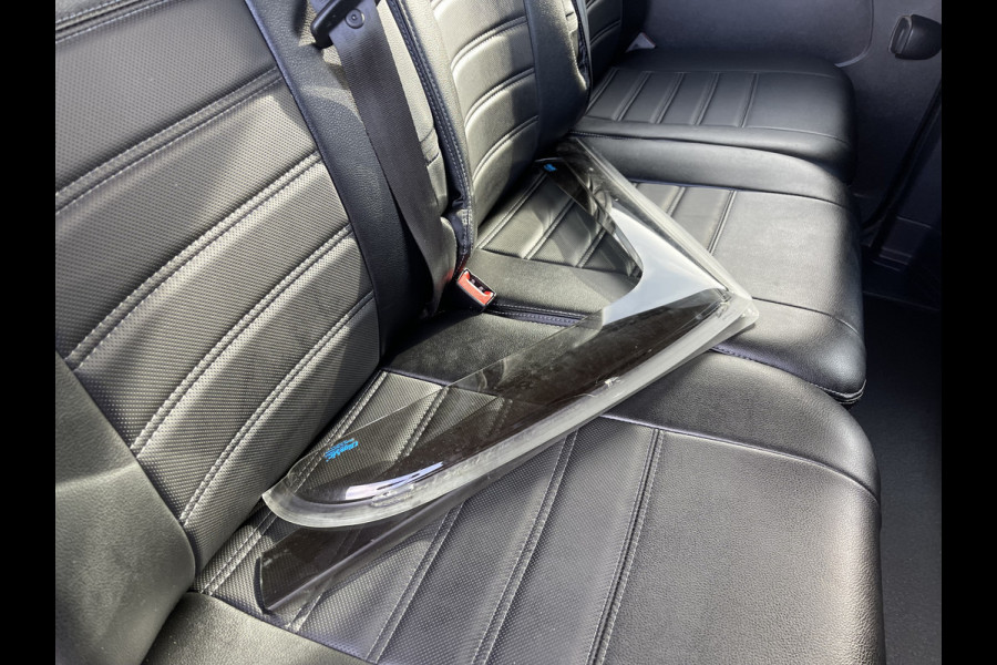 Renault Trafic 2.0 dCi 170pk automaat T29 L2H1 DC 5 persoons Luxe / vaste prijs rijklaar € 24.950 ex btw / lease vanaf € 407 / dubbele schuifdeur / trekhaak / camera / airco / cruise / navigatie !