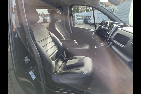 Renault Trafic 2.0 dCi 170pk automaat T29 L2H1 DC 5 persoons Luxe / vaste prijs rijklaar € 24.950 ex btw / lease vanaf € 407 / dubbele schuifdeur / trekhaak / camera / airco / cruise / navigatie !