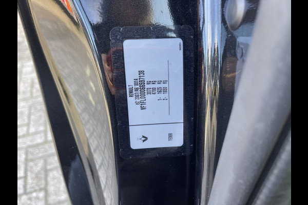 Renault Trafic 2.0 dCi 170pk automaat T29 L2H1 DC 5 persoons Luxe / vaste prijs rijklaar € 24.950 ex btw / lease vanaf € 407 / dubbele schuifdeur / trekhaak / camera / airco / cruise / navigatie !