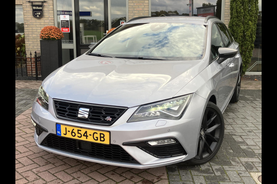 Seat León ST 1.5 TSI FR Ultimate Edition Black Sky | Trekhaak | Camera | NAP Seat León ST 1.5 TSI FR Ultimate Edition Black Sky | Trekhaak | Camera | NAP