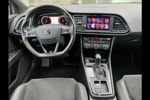 Seat León ST 1.5 TSI FR Ultimate Edition Black Sky | Trekhaak | Camera | NAP Seat León ST 1.5 TSI FR Ultimate Edition Black Sky | Trekhaak | Camera | NAP