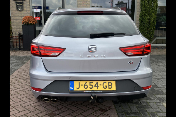 Seat León ST 1.5 TSI FR Ultimate Edition Black Sky | Trekhaak | Camera | NAP Seat León ST 1.5 TSI FR Ultimate Edition Black Sky | Trekhaak | Camera | NAP