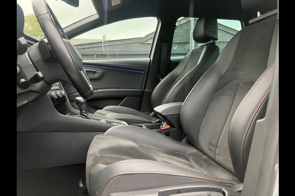 Seat León ST 1.5 TSI FR Ultimate Edition Black Sky | Trekhaak | Camera | NAP Seat León ST 1.5 TSI FR Ultimate Edition Black Sky | Trekhaak | Camera | NAP