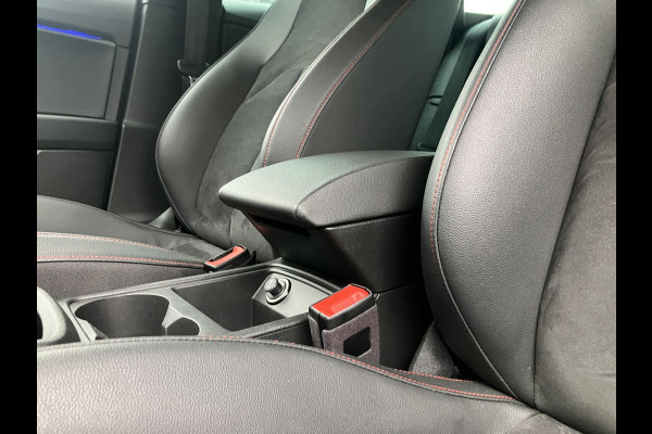 Seat León ST 1.5 TSI FR Ultimate Edition Black Sky | Trekhaak | Camera | NAP Seat León ST 1.5 TSI FR Ultimate Edition Black Sky | Trekhaak | Camera | NAP