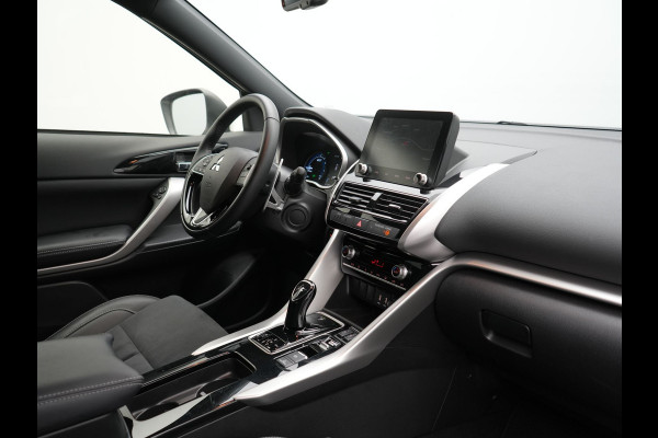 Mitsubishi Eclipse Cross 2.4 Intense Plug In Hybrid Dealer O.H PHEV | Camera | Alcantara Sportstoelen Verwarmd | Navigatie | Cruise Control | Keyless | DAB | Mitsubishi Eclipse Cross 2.4 Intense Plug In Hybrid Dealer O.H PHEV | Camera | Alcantara Sportstoelen Verwarmd | Navigatie | Cruise Control | Keyless | DAB |