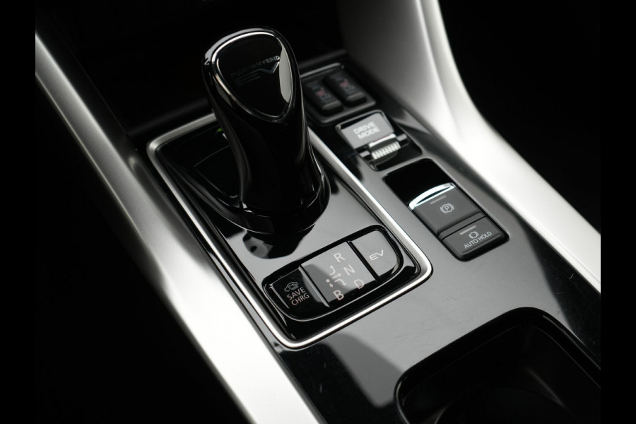 Mitsubishi Eclipse Cross 2.4 Intense Plug In Hybrid Dealer O.H PHEV | Camera | Alcantara Sportstoelen Verwarmd | Navigatie | Cruise Control | Keyless | DAB | Mitsubishi Eclipse Cross 2.4 Intense Plug In Hybrid Dealer O.H PHEV | Camera | Alcantara Sportstoelen Verwarmd | Navigatie | Cruise Control | Keyless | DAB |