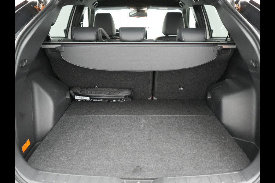 Mitsubishi Eclipse Cross 2.4 Intense Plug In Hybrid Dealer O.H PHEV | Camera | Alcantara Sportstoelen Verwarmd | Navigatie | Cruise Control | Keyless | DAB | Mitsubishi Eclipse Cross 2.4 Intense Plug In Hybrid Dealer O.H PHEV | Camera | Alcantara Sportstoelen Verwarmd | Navigatie | Cruise Control | Keyless | DAB |