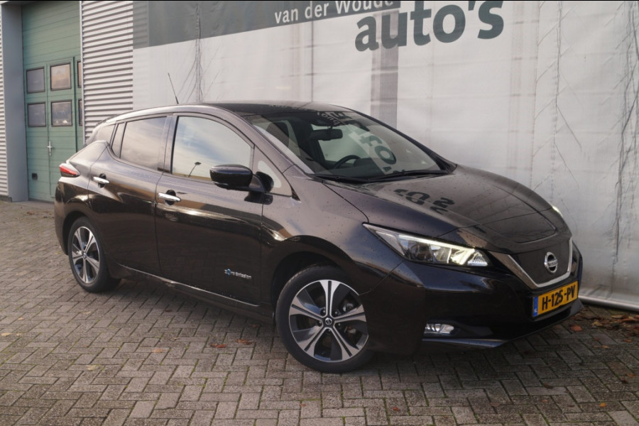 Nissan Leaf N-Connecta 40kWh -NAVI-ECC-PDC-CAM-