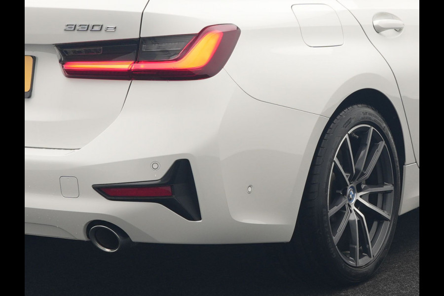 BMW 3 Serie Touring 330e xDrive Sportline Plug In Hybrid 292pk Dealer O.H PHEV | Laser LED | Panodak | Adaptive Cruise | Camera | Lederen Sportstoelen Verwarmd | Apple Carplay | Keyless | Virtual | Navigatie | DAB | 18"L.M | BMW 3 Serie Touring 330e xDrive Sportline Plug In Hybrid 292pk Dealer O.H PHEV | Laser LED | Panodak | Adaptive Cruise | Camera | Lederen Sportstoelen Verwarmd | Apple Carplay | Keyless | Virtual | Navigatie | DAB | 18"L.M |