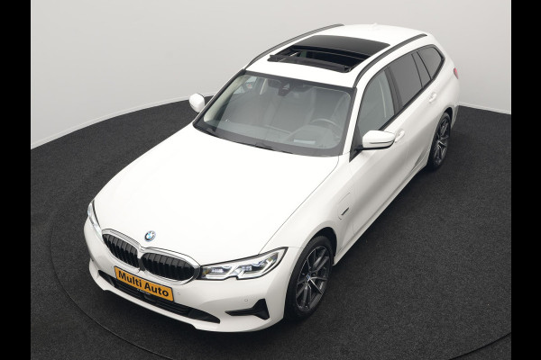 BMW 3 Serie Touring 330e xDrive Sportline Plug In Hybrid 292pk Dealer O.H PHEV | Laser LED | Panodak | Adaptive Cruise | Camera | Lederen Sportstoelen Verwarmd | Apple Carplay | Keyless | Virtual | Navigatie | DAB | 18"L.M | BMW 3 Serie Touring 330e xDrive Sportline Plug In Hybrid 292pk Dealer O.H PHEV | Laser LED | Panodak | Adaptive Cruise | Camera | Lederen Sportstoelen Verwarmd | Apple Carplay | Keyless | Virtual | Navigatie | DAB | 18"L.M |