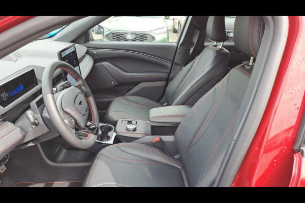 Ford Mustang Mach-E Extended Premium RWD 98 kWh 294pk | Technology Pack Plus | Adaptieve Cruise | 1.500kg Trekgewicht