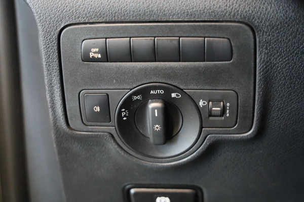 Mercedes-Benz Vito 111 CDI LANG DUBBEL CAB 6 ZITS CLIMA PDC NAVI LEDER TRKHAAK LEASE & INRUIL MOGELIJK TOP BUS Mercedes-Benz Vito 111 CDI LANG DUBBEL CAB 6 ZITS CLIMA PDC NAVI LEDER TRKHAAK LEASE & INRUIL MOGELIJK TOP BUS