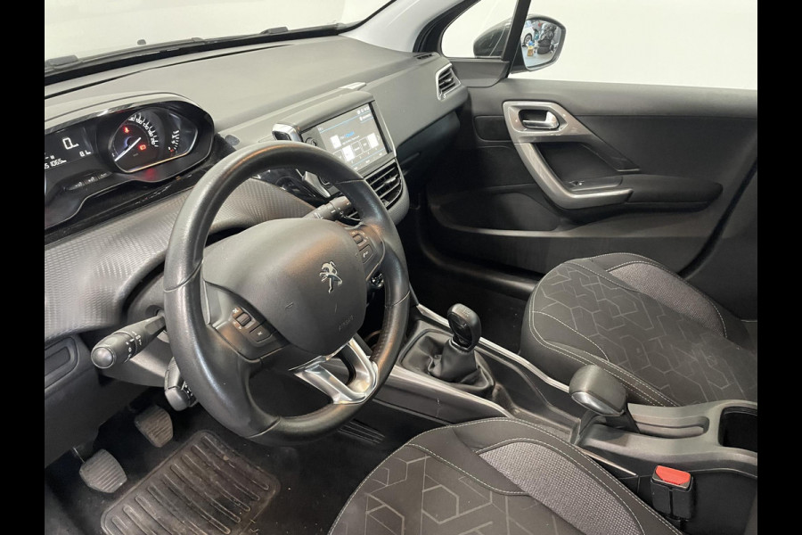 Peugeot 2008 1.2 PureTech Active 82pk Navigatie Apple Carplay/Android Auto Cruise Control Airco Peugeot 2008 1.2 PureTech Active 82pk Navigatie Apple Carplay/Android Auto Cruise Control Airco