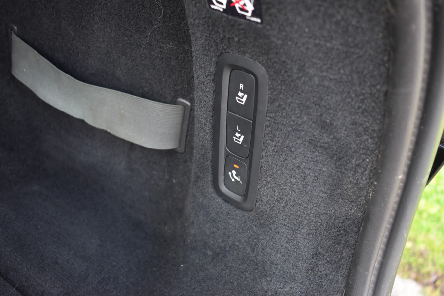 Volvo V90 T5 261PK 90th Anniversary Edition | Polestar | Trekhaak | Camera | Leder | BLIS | Stoelverwarming |