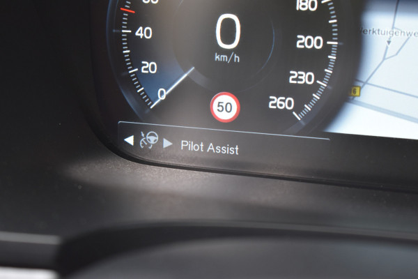 Volvo V90 T5 261PK 90th Anniversary Edition | Polestar | Trekhaak | Camera | Leder | BLIS | Stoelverwarming |
