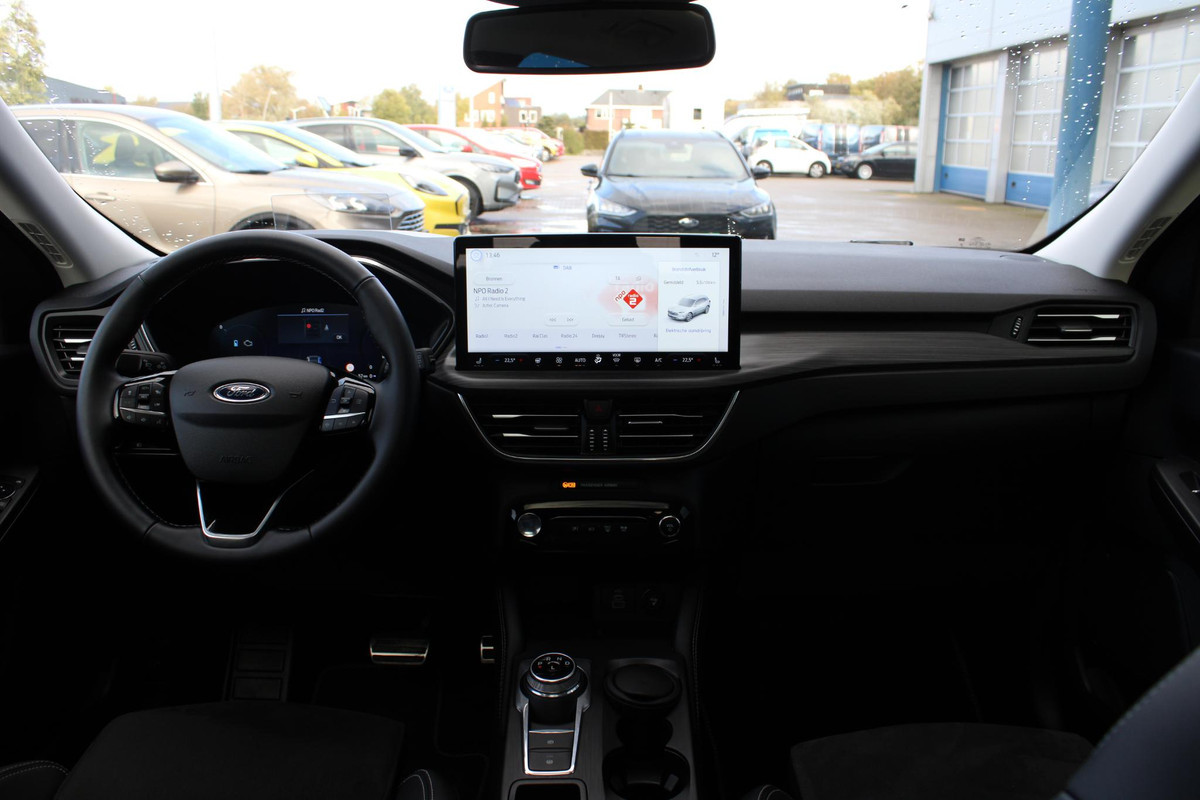 Ford Kuga 2.5 PHEV Active X 243pk | Driver Assistance Pack | Winterpack | Technology Pack | Panoramadak | All Season banden