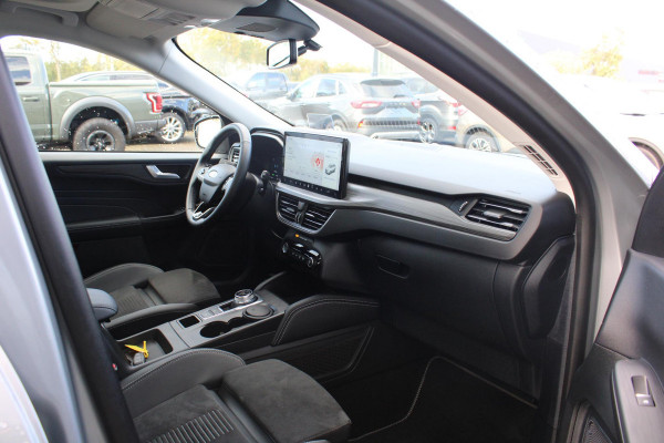 Ford Kuga 2.5 PHEV Active X 243pk | Driver Assistance Pack | Winterpack | Technology Pack | Panoramadak | All Season banden Ford Kuga 2.5 PHEV Active X 243pk | Driver Assistance Pack | Winterpack | Technology Pack | Panoramadak | All Season banden