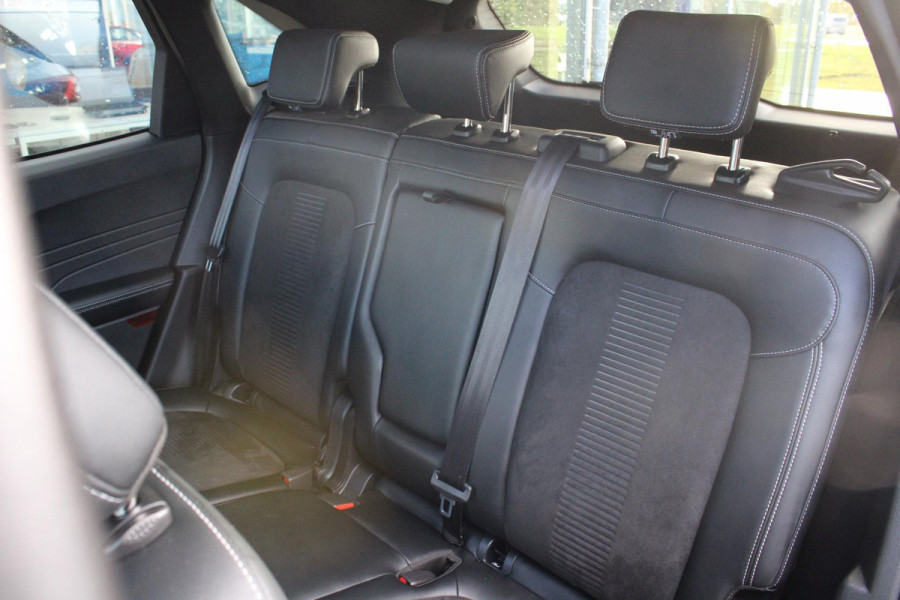 Ford Kuga 2.5 PHEV Active X 243pk | Driver Assistance Pack | Winterpack | Technology Pack | Panoramadak | All Season banden Ford Kuga 2.5 PHEV Active X 243pk | Driver Assistance Pack | Winterpack | Technology Pack | Panoramadak | All Season banden