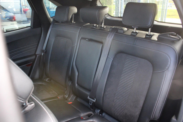 Ford Kuga 2.5 PHEV Active X 243pk | Driver Assistance Pack | Winterpack | Technology Pack | Panoramadak | All Season banden Ford Kuga 2.5 PHEV Active X 243pk | Driver Assistance Pack | Winterpack | Technology Pack | Panoramadak | All Season banden