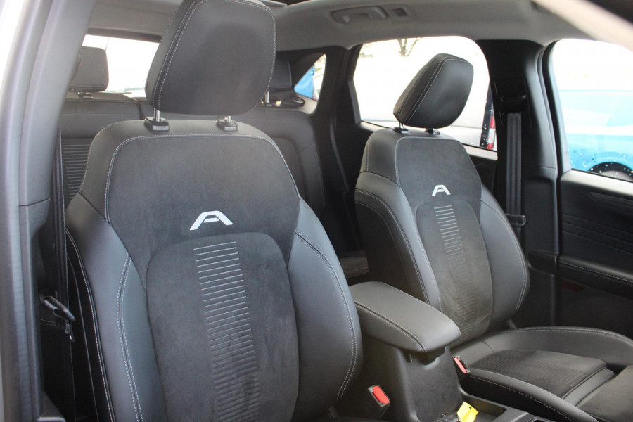 Ford Kuga 2.5 PHEV Active X 243pk | Driver Assistance Pack | Winterpack | Technology Pack | Panoramadak | All Season banden Ford Kuga 2.5 PHEV Active X 243pk | Driver Assistance Pack | Winterpack | Technology Pack | Panoramadak | All Season banden