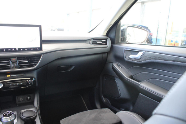 Ford Kuga 2.5 PHEV Active X 243pk | Driver Assistance Pack | Winterpack | Technology Pack | Panoramadak | All Season banden Ford Kuga 2.5 PHEV Active X 243pk | Driver Assistance Pack | Winterpack | Technology Pack | Panoramadak | All Season banden