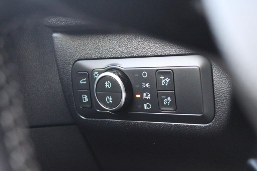 Ford Kuga 2.5 PHEV Active X 243pk | Driver Assistance Pack | Winterpack | Technology Pack | Panoramadak | All Season banden Ford Kuga 2.5 PHEV Active X 243pk | Driver Assistance Pack | Winterpack | Technology Pack | Panoramadak | All Season banden