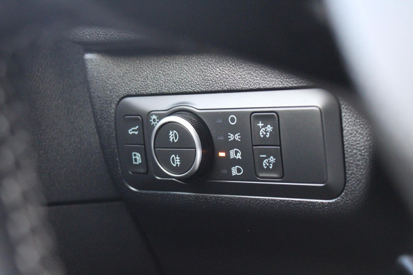 Ford Kuga 2.5 PHEV Active X 243pk | Driver Assistance Pack | Winterpack | Technology Pack | Panoramadak | All Season banden Ford Kuga 2.5 PHEV Active X 243pk | Driver Assistance Pack | Winterpack | Technology Pack | Panoramadak | All Season banden