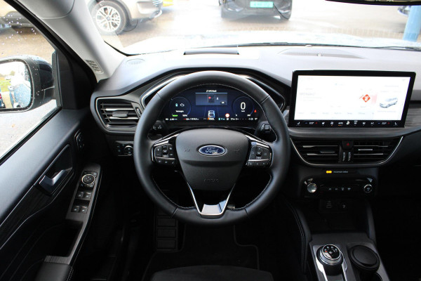 Ford Kuga 2.5 PHEV Active X 243pk | Driver Assistance Pack | Winterpack | Technology Pack | Panoramadak | All Season banden Ford Kuga 2.5 PHEV Active X 243pk | Driver Assistance Pack | Winterpack | Technology Pack | Panoramadak | All Season banden