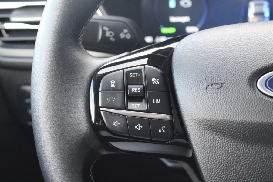 Ford Kuga 2.5 PHEV Active X 243pk | Driver Assistance Pack | Winterpack | Technology Pack | Panoramadak | All Season banden Ford Kuga 2.5 PHEV Active X 243pk | Driver Assistance Pack | Winterpack | Technology Pack | Panoramadak | All Season banden