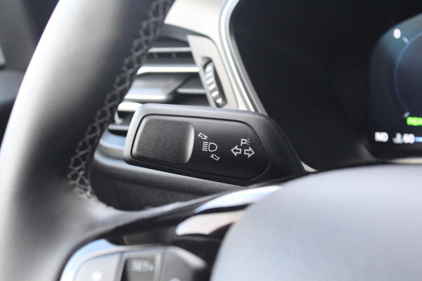 Ford Kuga 2.5 PHEV Active X 243pk | Driver Assistance Pack | Winterpack | Technology Pack | Panoramadak | All Season banden Ford Kuga 2.5 PHEV Active X 243pk | Driver Assistance Pack | Winterpack | Technology Pack | Panoramadak | All Season banden