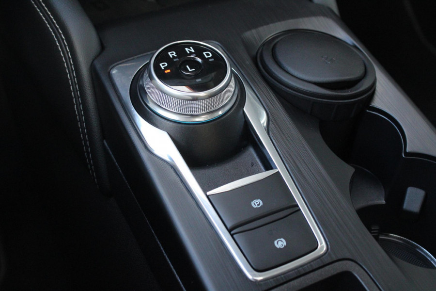 Ford Kuga 2.5 PHEV Active X 243pk | Driver Assistance Pack | Winterpack | Technology Pack | Panoramadak | All Season banden Ford Kuga 2.5 PHEV Active X 243pk | Driver Assistance Pack | Winterpack | Technology Pack | Panoramadak | All Season banden