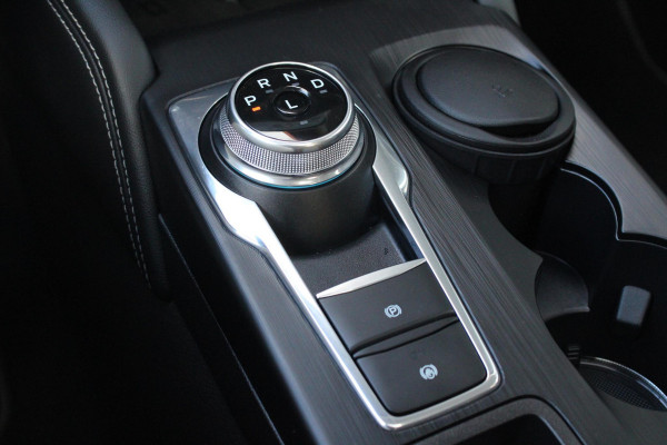 Ford Kuga 2.5 PHEV Active X 243pk | Driver Assistance Pack | Winterpack | Technology Pack | Panoramadak | All Season banden Ford Kuga 2.5 PHEV Active X 243pk | Driver Assistance Pack | Winterpack | Technology Pack | Panoramadak | All Season banden