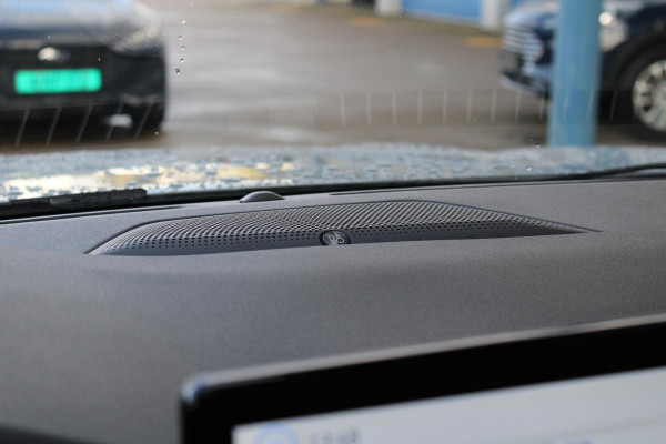 Ford Kuga 2.5 PHEV Active X 243pk | Driver Assistance Pack | Winterpack | Technology Pack | Panoramadak | All Season banden Ford Kuga 2.5 PHEV Active X 243pk | Driver Assistance Pack | Winterpack | Technology Pack | Panoramadak | All Season banden