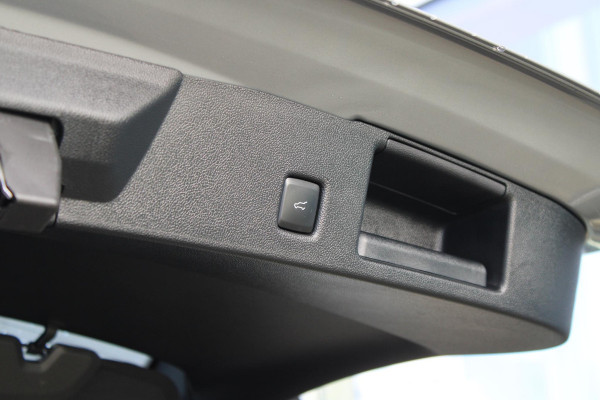 Ford Kuga 2.5 PHEV Active X 243pk | Driver Assistance Pack | Winterpack | Technology Pack | Panoramadak | All Season banden Ford Kuga 2.5 PHEV Active X 243pk | Driver Assistance Pack | Winterpack | Technology Pack | Panoramadak | All Season banden