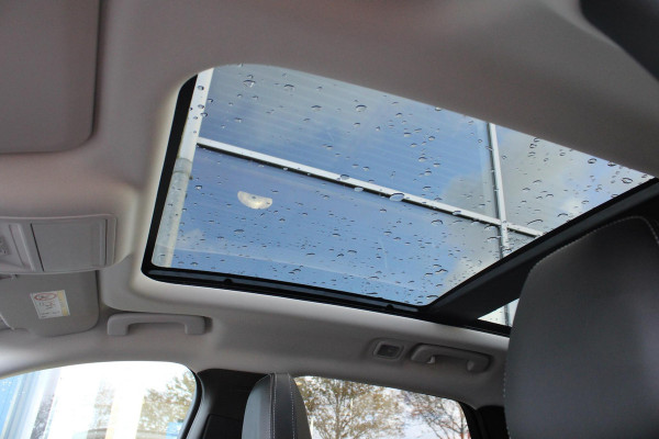 Ford Kuga 2.5 PHEV Active X 243pk | Driver Assistance Pack | Winterpack | Technology Pack | Panoramadak | All Season banden Ford Kuga 2.5 PHEV Active X 243pk | Driver Assistance Pack | Winterpack | Technology Pack | Panoramadak | All Season banden