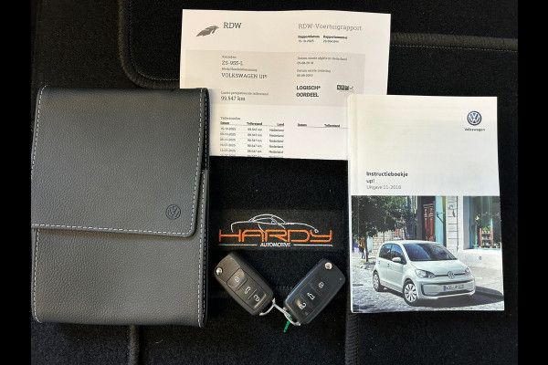 Volkswagen up! 1.0 BMT move up! 5 Deurs Airco 1e Eig Rijklaarprijs! Volkswagen up! 1.0 BMT move up! 5 Deurs Airco 1e Eig Rijklaarprijs!
