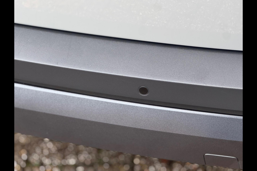 Škoda Karoq 1.0 TSI Pano Navi Apple CarPlay Cruise Nardogrey Boekjes Dealeronderhouden Nieuwe APK