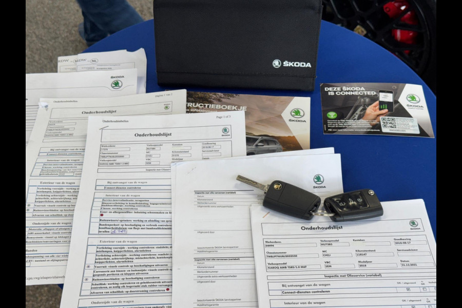 Škoda Karoq 1.0 TSI Pano Navi Apple CarPlay Cruise Nardogrey Boekjes Dealeronderhouden Nieuwe APK